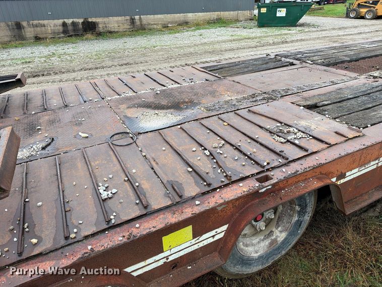 image for item FM6540 1985 Trail King TK70 drop deck equipment trailer