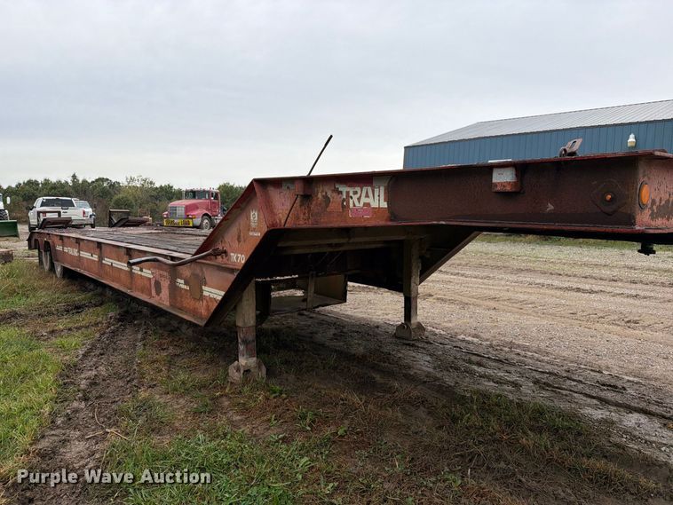 image for item FM6540 1985 Trail King TK70 drop deck equipment trailer