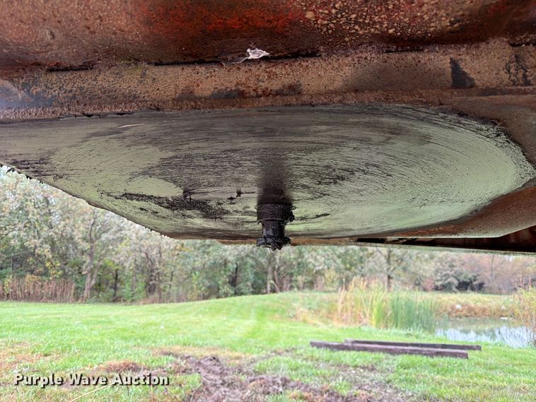 image for item FM6540 1985 Trail King TK70 drop deck equipment trailer