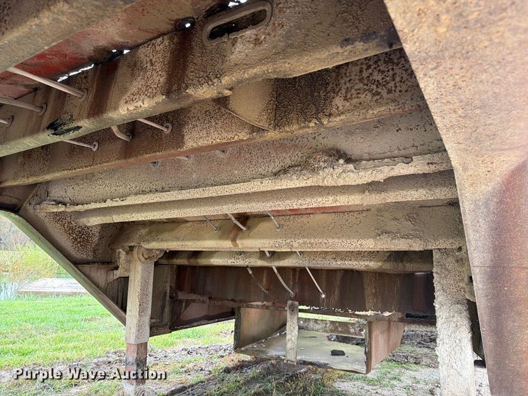 image for item FM6540 1985 Trail King TK70 drop deck equipment trailer