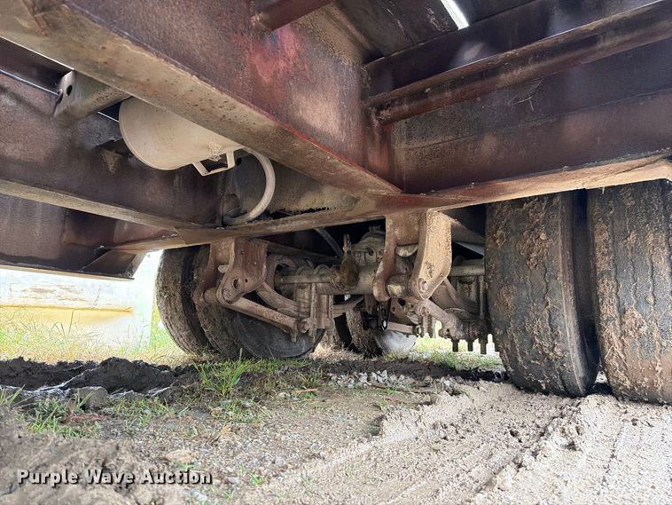 image for item FM6540 1985 Trail King TK70 drop deck equipment trailer