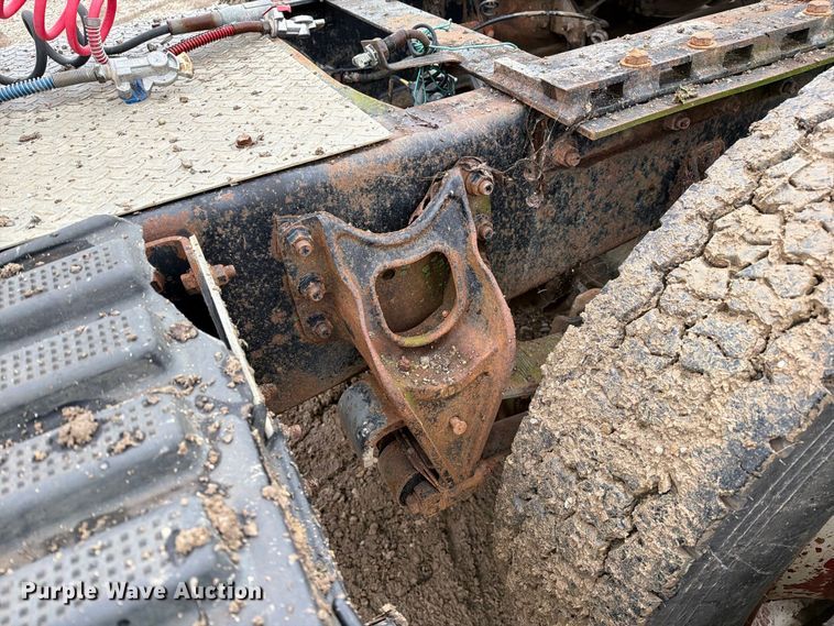 image for item FM6541 1993 International 9400 semi truck