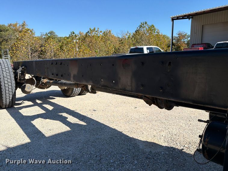 image for item FM6581 2013 Kenworth T370 truck cab and chassis