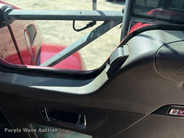 image for item FM6581 2013 Kenworth T370 truck cab and chassis