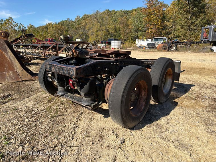image for item FM6589 Truck frame cut off assembly