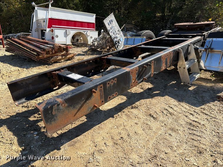 image for item FM6589 Truck frame cut off assembly