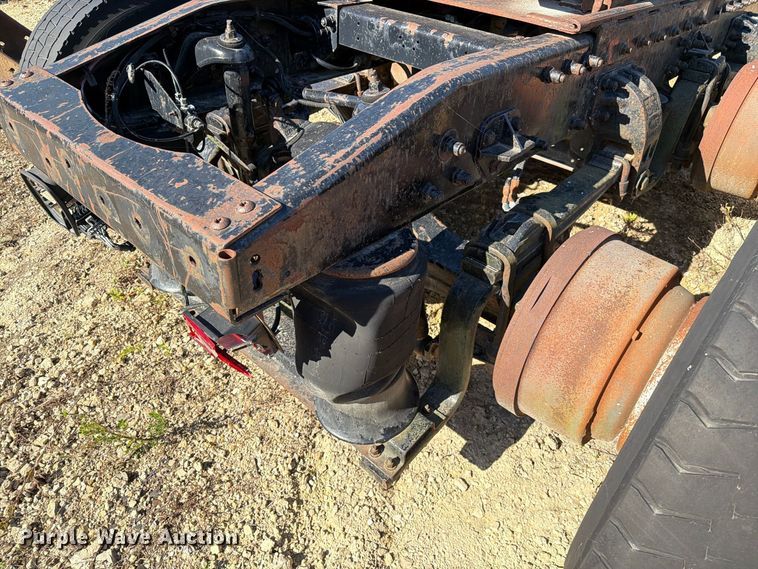 image for item FM6589 Truck frame cut off assembly