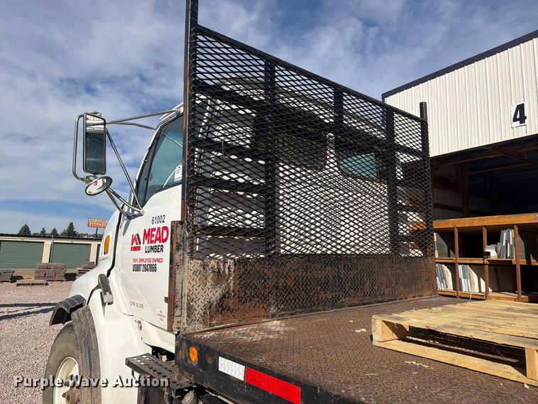 image for item FM7720 2004 Sterling Truck L9500 Series flatbed truck