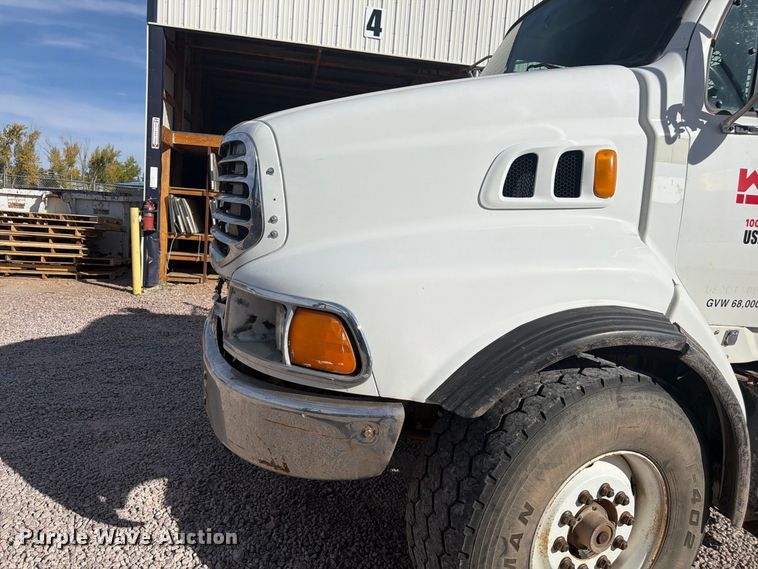 image for item FM7720 2004 Sterling Truck L9500 Series flatbed truck