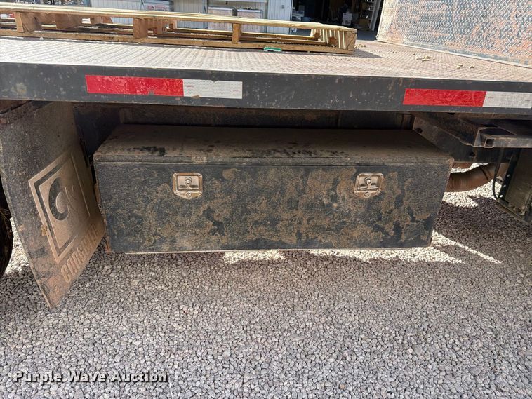 image for item FM7720 2004 Sterling Truck L9500 Series flatbed truck
