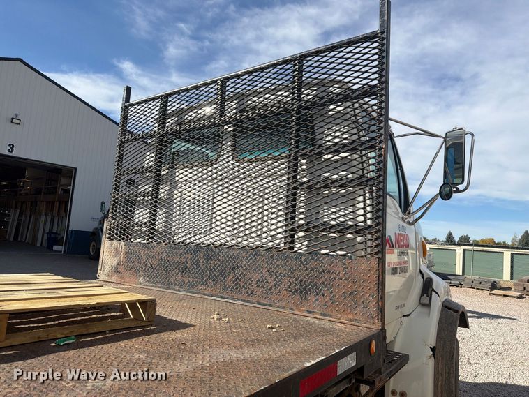 image for item FM7720 2004 Sterling Truck L9500 Series flatbed truck