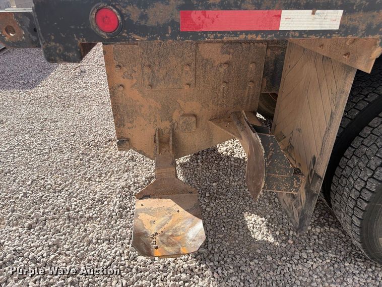 image for item FM7720 2004 Sterling Truck L9500 Series flatbed truck