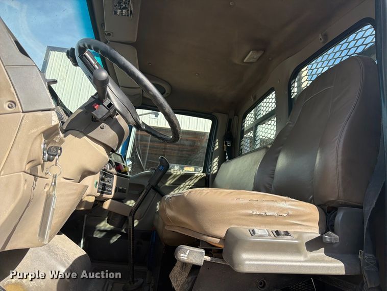 image for item FM7720 2004 Sterling Truck L9500 Series flatbed truck