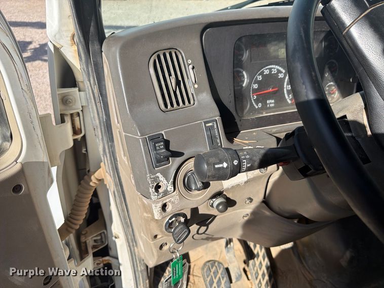 image for item FM7720 2004 Sterling Truck L9500 Series flatbed truck