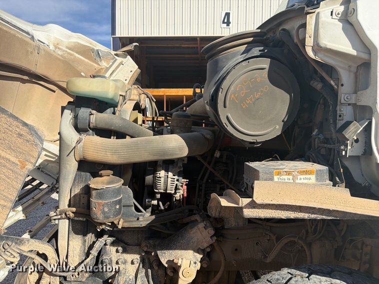 image for item FM7720 2004 Sterling Truck L9500 Series flatbed truck