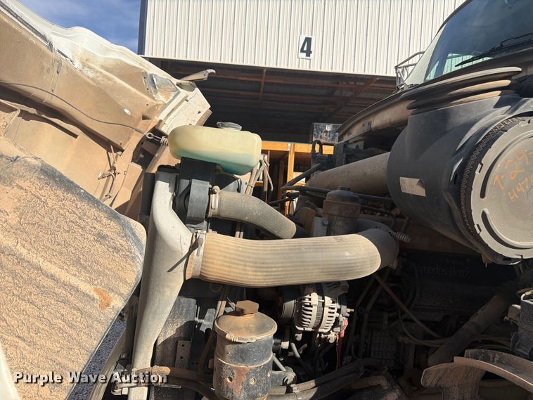 image for item FM7720 2004 Sterling Truck L9500 Series flatbed truck
