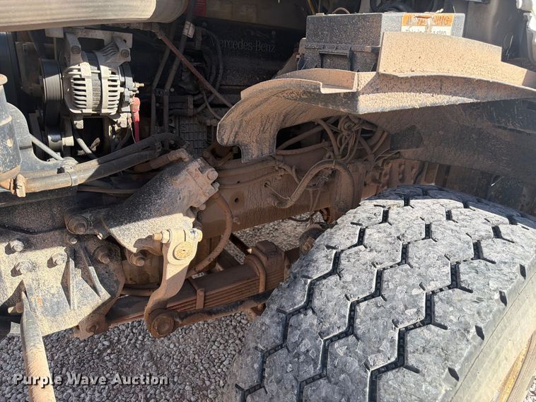 image for item FM7720 2004 Sterling Truck L9500 Series flatbed truck