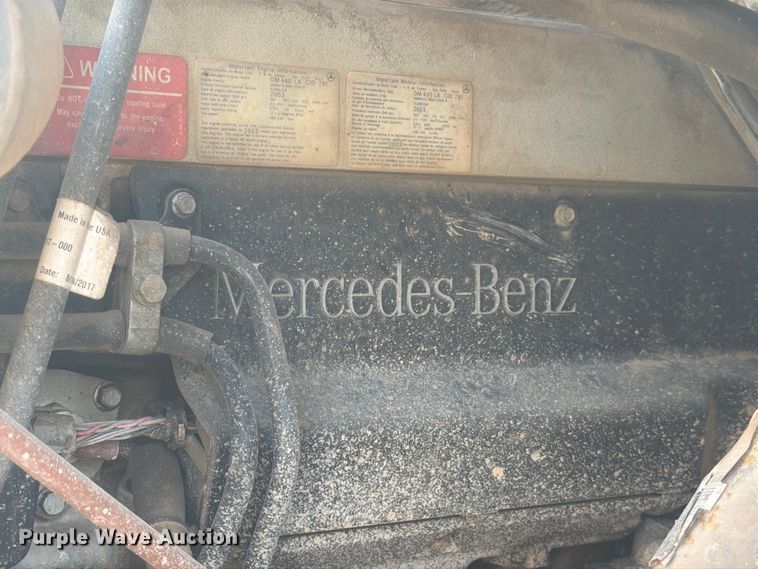 image for item FM7720 2004 Sterling Truck L9500 Series flatbed truck