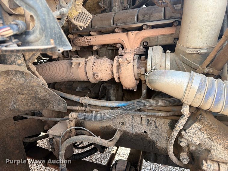 image for item FM7720 2004 Sterling Truck L9500 Series flatbed truck