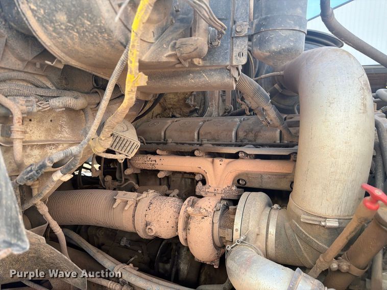 image for item FM7720 2004 Sterling Truck L9500 Series flatbed truck