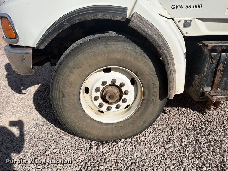 image for item FM7720 2004 Sterling Truck L9500 Series flatbed truck