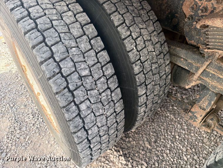 image for item FM7720 2004 Sterling Truck L9500 Series flatbed truck