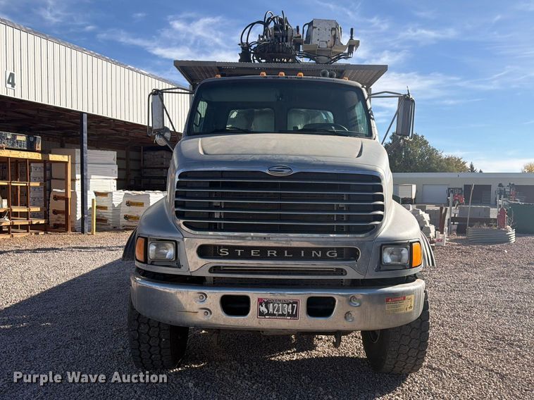 image for item FM7721 2006 Sterling Truck L9500 Series flatbed truck