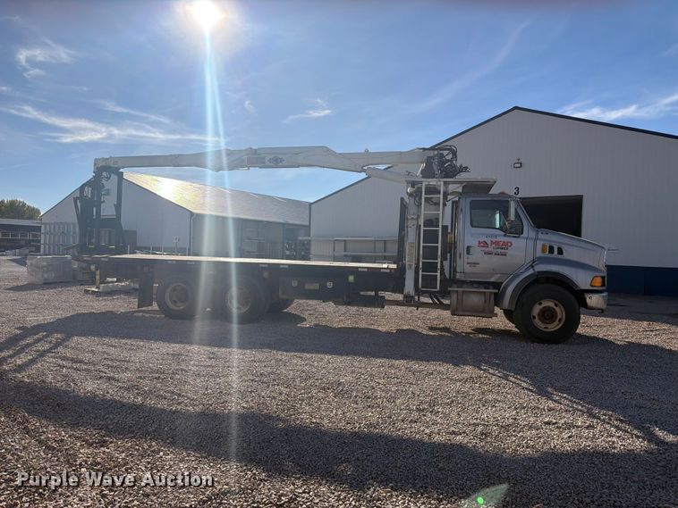 image for item FM7721 2006 Sterling Truck L9500 Series flatbed truck