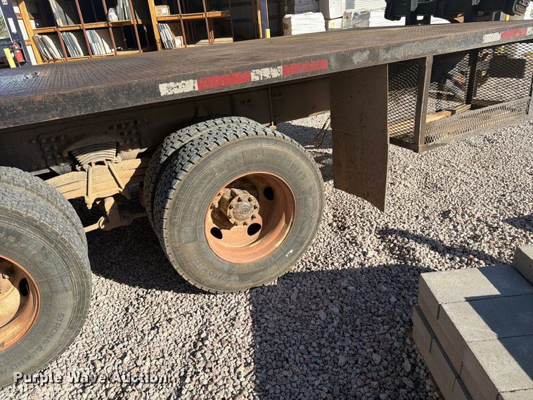 image for item FM7721 2006 Sterling Truck L9500 Series flatbed truck