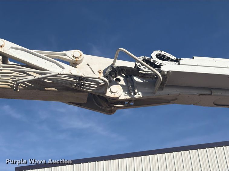 image for item FM7721 2006 Sterling Truck L9500 Series flatbed truck