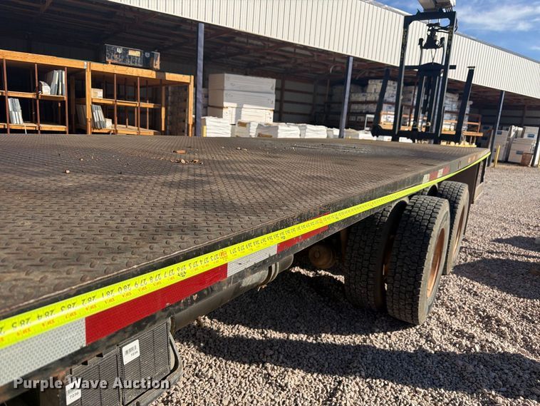 image for item FM7721 2006 Sterling Truck L9500 Series flatbed truck