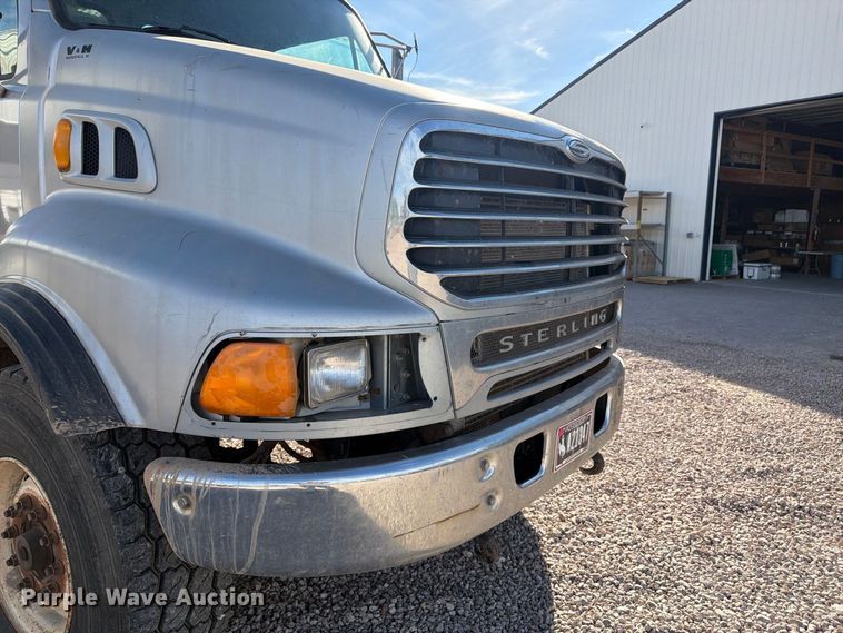 image for item FM7721 2006 Sterling Truck L9500 Series flatbed truck