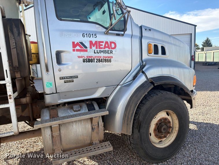 image for item FM7721 2006 Sterling Truck L9500 Series flatbed truck