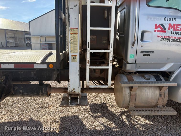 image for item FM7721 2006 Sterling Truck L9500 Series flatbed truck