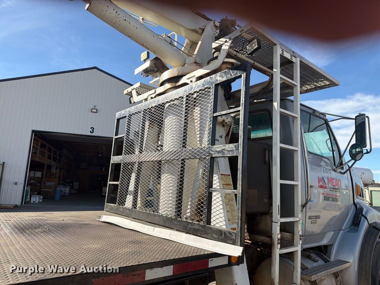 image for item FM7721 2006 Sterling Truck L9500 Series flatbed truck