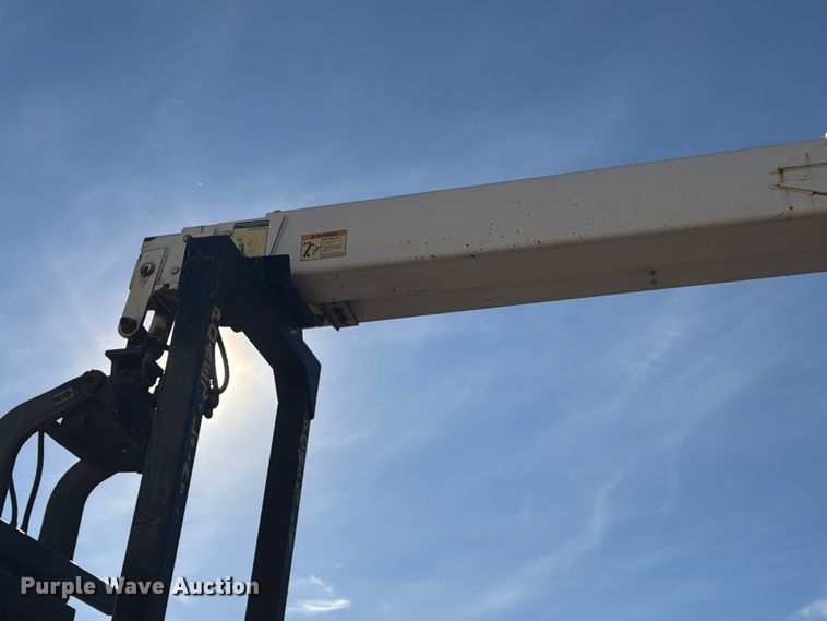 image for item FM7721 2006 Sterling Truck L9500 Series flatbed truck