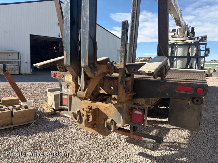 image for item FM7721 2006 Sterling Truck L9500 Series flatbed truck