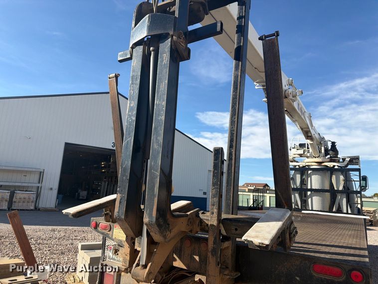image for item FM7721 2006 Sterling Truck L9500 Series flatbed truck