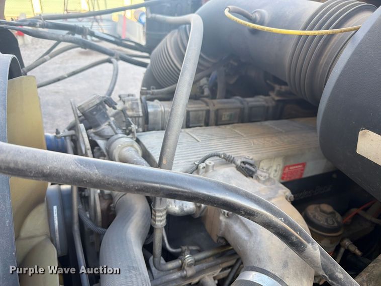 image for item FM7721 2006 Sterling Truck L9500 Series flatbed truck