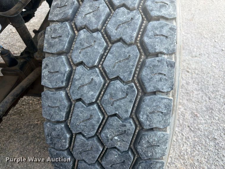 image for item FM7721 2006 Sterling Truck L9500 Series flatbed truck