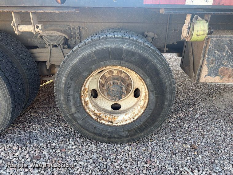 image for item FM7721 2006 Sterling Truck L9500 Series flatbed truck