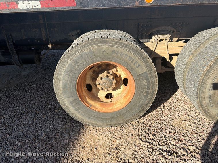 image for item FM7721 2006 Sterling Truck L9500 Series flatbed truck