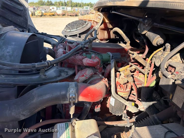 image for item FN5912 2014 Freightliner Business Class M2 truck cab and chassis