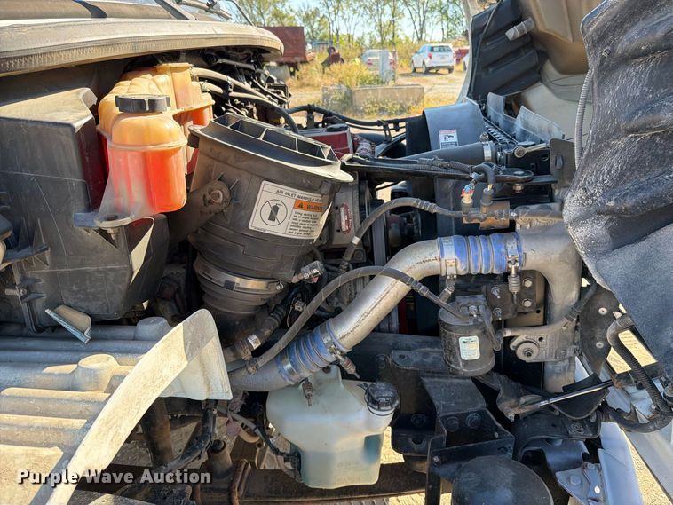 image for item FN5912 2014 Freightliner Business Class M2 truck cab and chassis