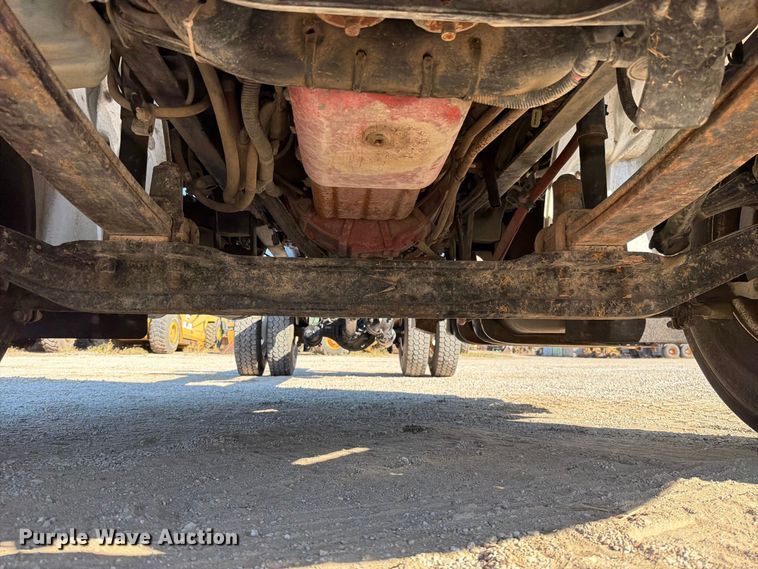 image for item FN5912 2014 Freightliner Business Class M2 truck cab and chassis