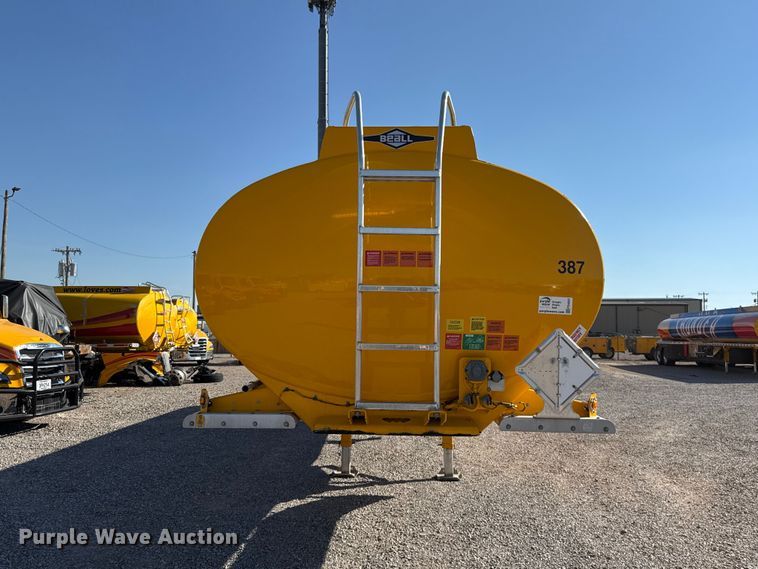 image for item FO4507 2009 Beall BAST-97-3-DC fuel trailer