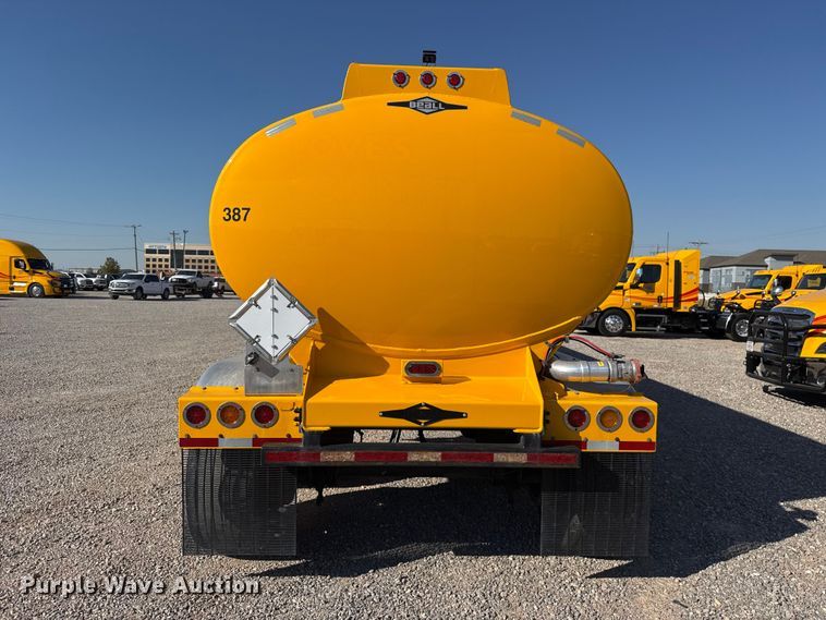 image for item FO4507 2009 Beall BAST-97-3-DC fuel trailer