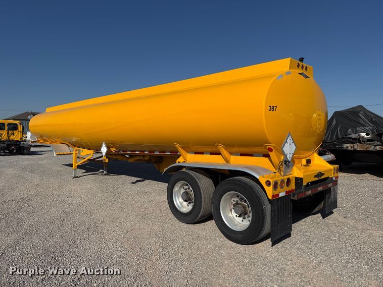 image for item FO4507 2009 Beall BAST-97-3-DC fuel trailer