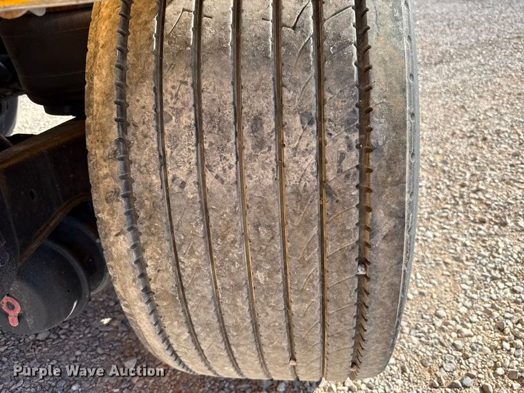 image for item FO4507 2009 Beall BAST-97-3-DC fuel trailer