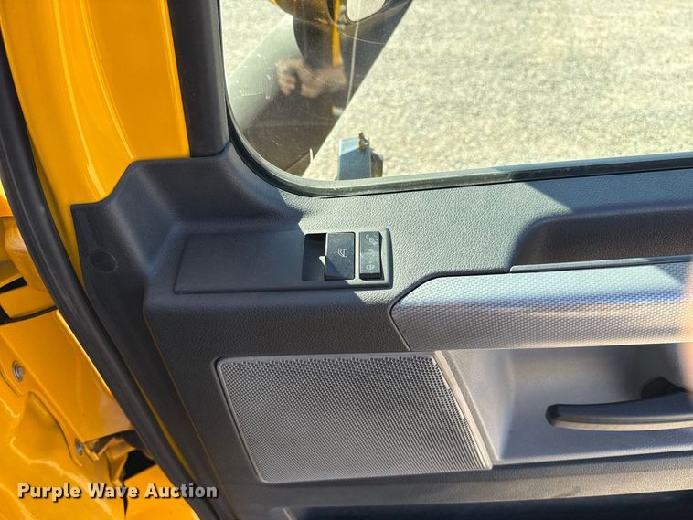 image for item FO4508 2022 Freightliner Cascadia 126 semi truck